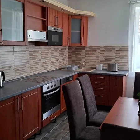 Διαμέρισμα Balatoni Kertes Kucko *